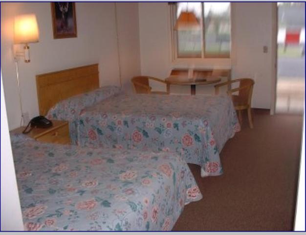 Port Lodge Motel Pulaski Szoba fotó