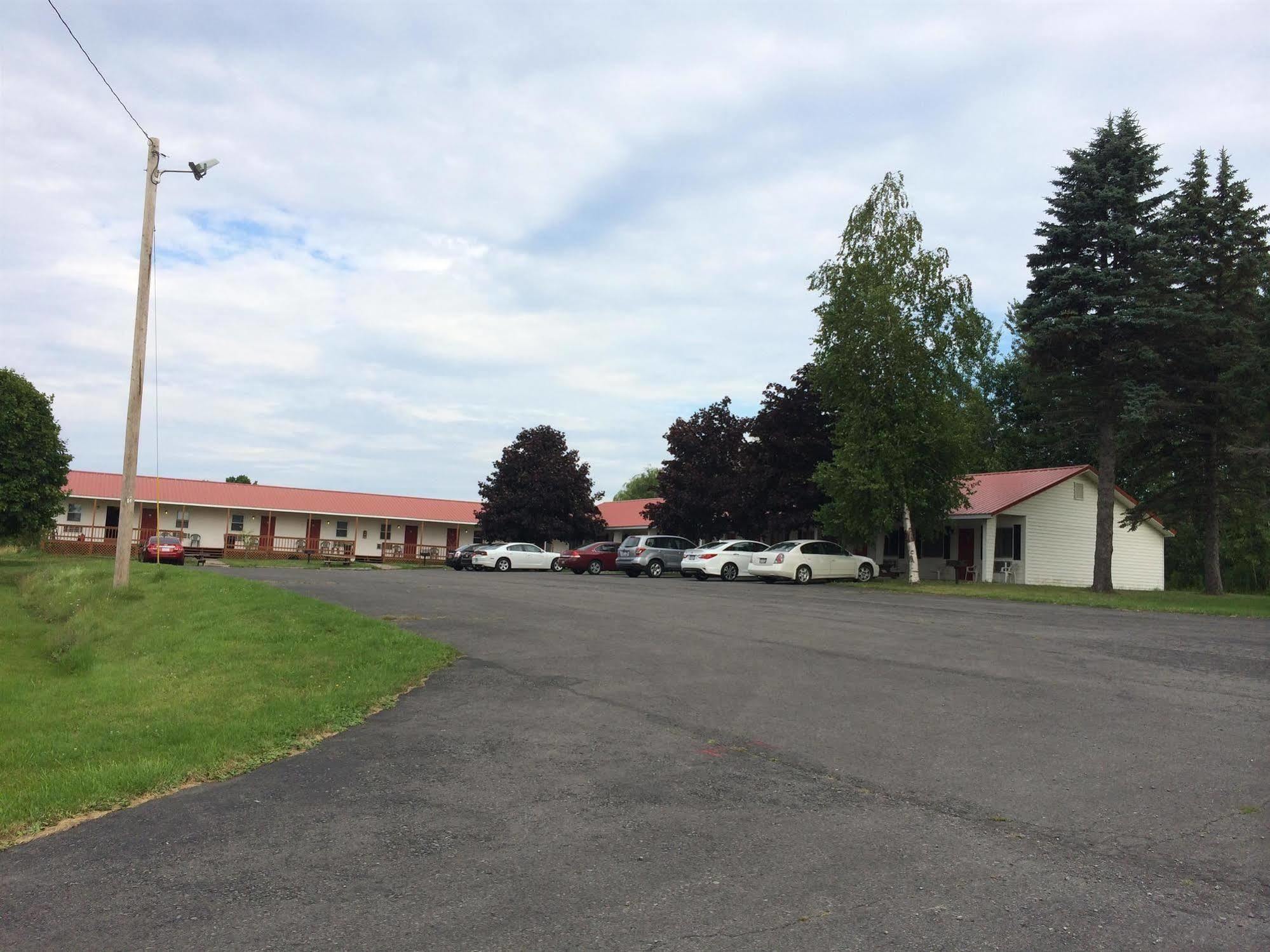 Port Lodge Motel Pulaski Kültér fotó